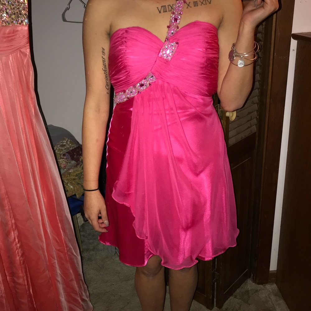 Short one shoulder formal dress